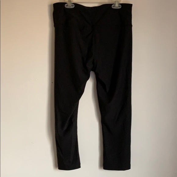 ASICS Black Cropped‎  Leggings - Picture 6 of 6